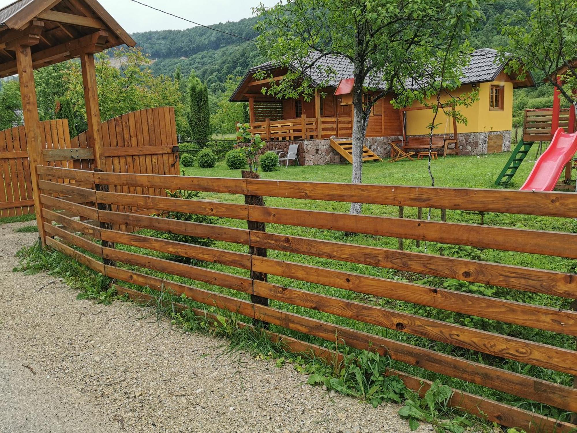 Wooden House Ripac * Bihać